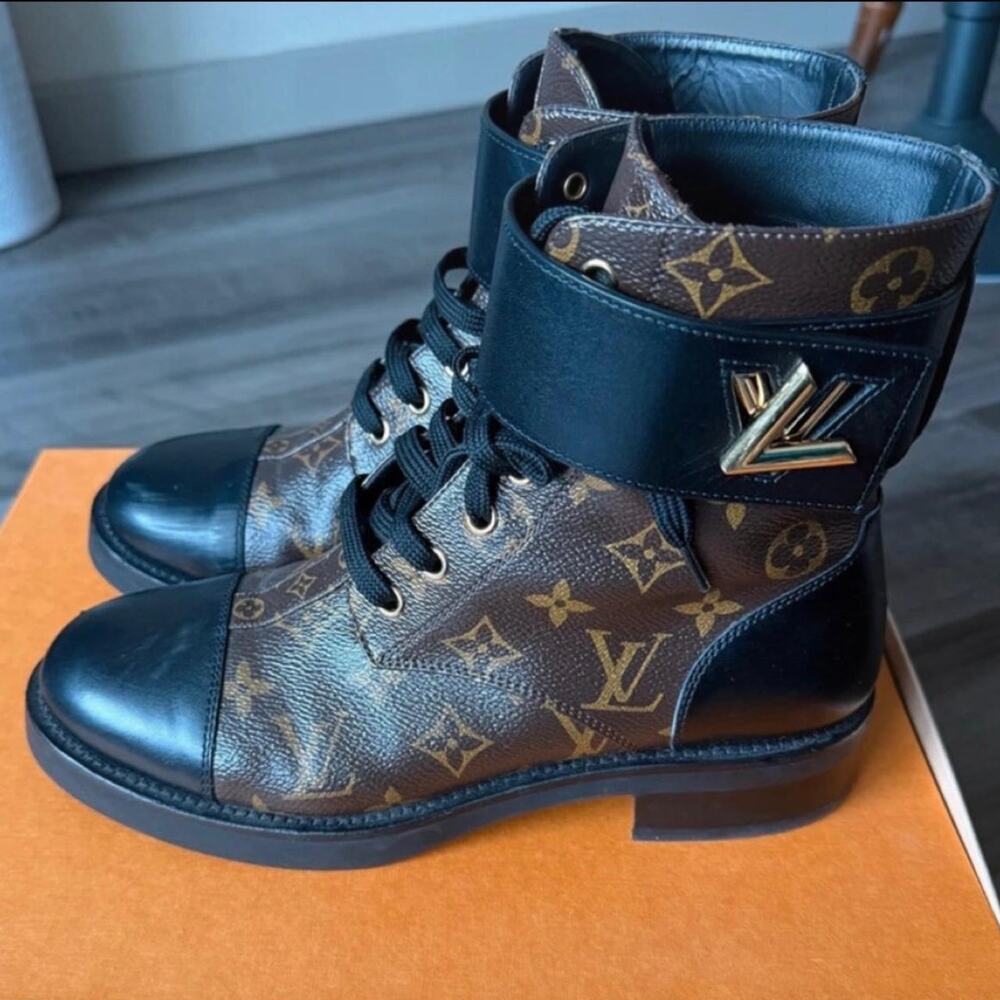 Louis vuitton brown monogram boots